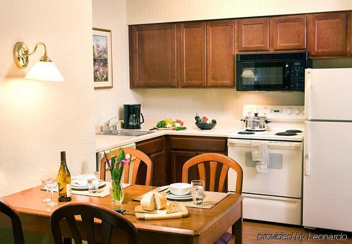 Residence Inn By Marriott Newark Silicon Valley Стая снимка