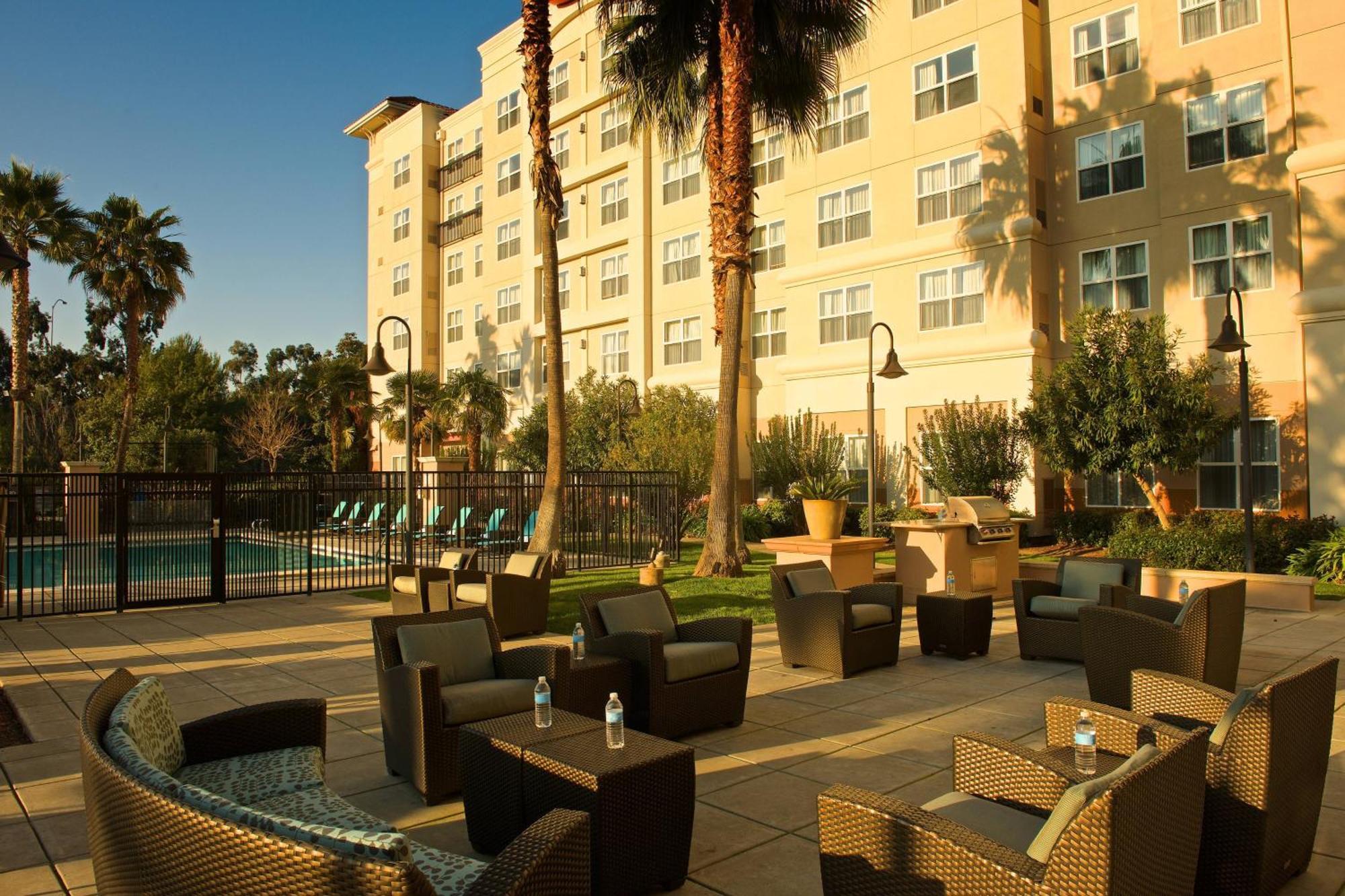 Residence Inn By Marriott Newark Silicon Valley Екстериор снимка